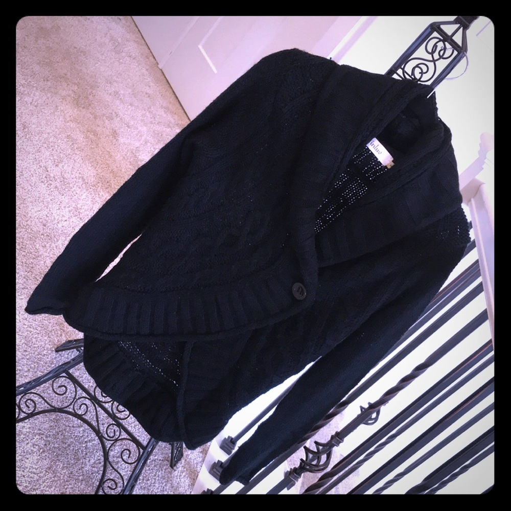 💥inluv ❤️ Black sweater M